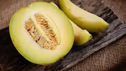 Dünya'nın en pahalı kavunu: Yetiştirilme sürecindeki sıra dışı yöntemler neler?