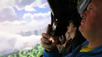 Türkiye'nin ilk uçan sineması Astorya nedir, nasıl çalışıyor ve bilet fiyatları ne kadar?