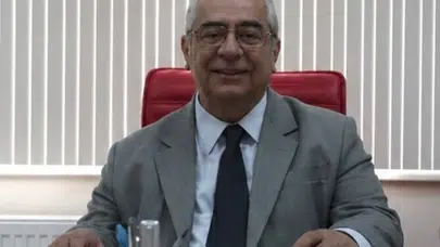 Prof. Dr. Erbil Gözükırmızı kimdir, kaç yaşında ve nereli? Uzmanlık alanı nedir?