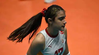 Voleybolcu Asya Gülmez kimdir, kaç yaşında ve nereli? Hangi takımda oynuyor, mevkisi nedir?