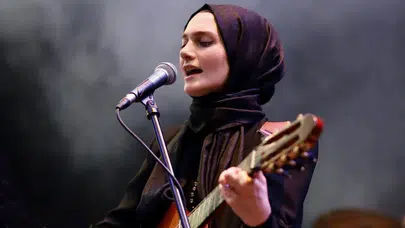 Zeynep Betül Akyıldız kimdir, kaç yaşında ve kariyeri nasıl? Eşi Ömer Çeşim kim?