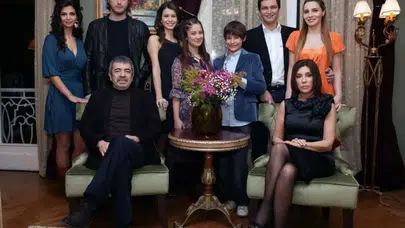Aşk-ı Memnu'daki aile gerçekten var mı? Hangi karakterler gerçek?