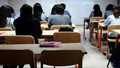 Okullarda 650 bin akıllı tahtaya yerli işletim sistemi kurulacak