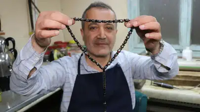 Türkiye'de bir ilk: Balık taneli tespih tasarımı ilgi çekti