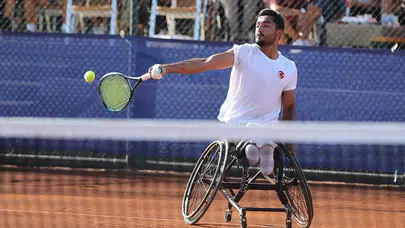 Para tenisçi Ahmet Kaplan, Roland Garros'ta yarı finale yükseldi