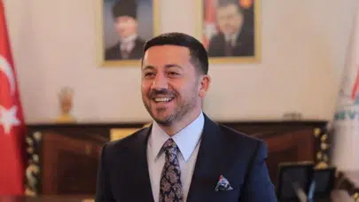 Rasim Arı kimdir ve hangi partiden siyasete atıldı?