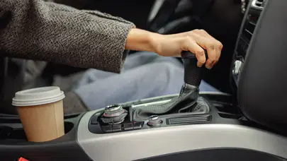 2026 yılında manuel vitesli otomobillerin geri dönüşü: Hangi modeller öne çıkıyor?