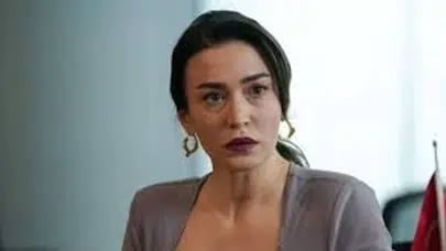 Ecem Özkaya kimdir? Yaşı, nereli olduğu ve rol aldığı diziler hakkında bilgiler