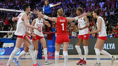 A Milli Kadın Voleybol Takımı, Fransa'yı 3-0 yendi