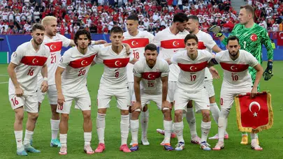 İzmir'de Türkiye-Avustralya maçı nerede, hangi meydanda izlenecek?