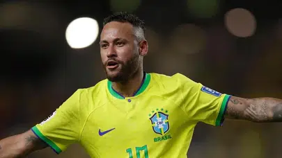 Dünyaca ünlü futbolcu Neymar'dan müjdeli haber : Beşinci kez baba oluyor