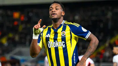 Jhon Duran Galatasaray'a Transfer Oldu mu? Maaşı ve Bonservisi Ne Kadar?