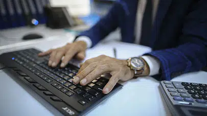 Adalet Bakanlığı 6.100 sözleşmeli personel alımı yapacak : Başvurular ne zaman ve şartlar neler?