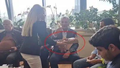Gülşah Alyans kimdir, kaç yaşında, nereli ve CHP'deki görevi nedir? Çikolata dağıtma olayı nedir?