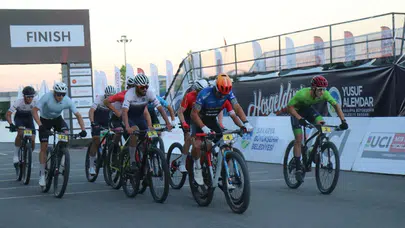 Dünyanın en iyi bisikletçileri Sakarya'da 2026 UCI MTB Eliminatör Dünya Kupası için yarıştı