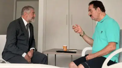 AK Parti Mersin Milletvekili Nureddin Nebati, İbrahim Tatlıses'i ziyaret etti