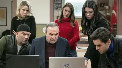 Arka Sokaklar Dizisi Bitti Mi? Dizinin Rıza Babası Zafer Ergin'den Açıklama Geldi