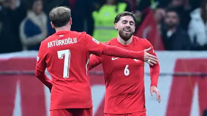 Orkun Kökçü ve Kerem Aktürkoğlu'ndan Dünya Kupası mesajı