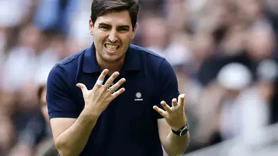 Liverpool'da Teknik Direktör Değişikliği: Andoni Iraola Göreve Getirildi