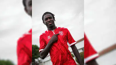 Samsunspor, Cheick Tidiane Diabate ile sözleşme imzaladı