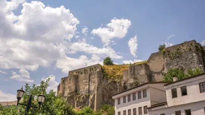 Bitlis’te nereler gezilir? İşte mutlaka görülmesi gereken tarihi ve doğal güzellikler