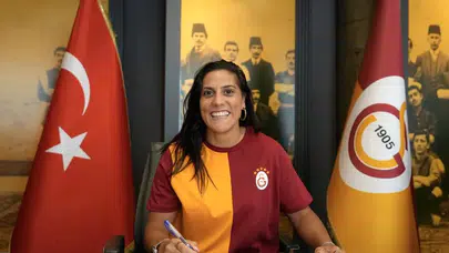 Galatasaray kadın futbol takımı, İspanyol forvet Cristina Martin-Prieto'yu transfer etti