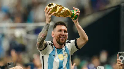 Messi, Dünya Kupası tarihine geçiyor: Üç final oynayan ikinci futbolcu olacak