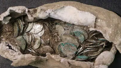 Birleşik Krallık'taki nükleer santral sahasında 11. yüzyıla ait gömülü hazine bulundu