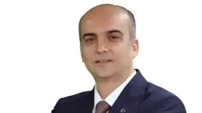 Uygar Oturakdaş kimdir? Biyografisi ve mesleki hayatı hakkında bilgiler