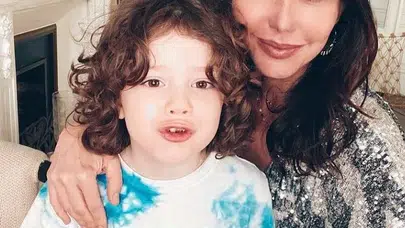 Hande Ataizi'nin oğlu Leo büyüdü! Hande Ataizi oğluyla birlikte Bodrum'da görüntülendi