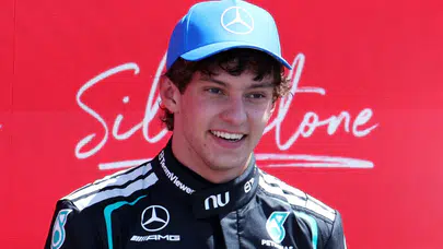 Büyük Britanya Grand Prix'sinde Sprint yarışını kim kazandı?
