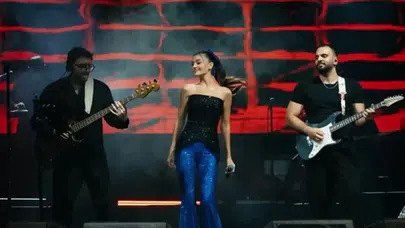 Elif Buse Doğan, konserinde Malatyalılara yönelik ilginç bir soru sordu: nerede olduklarını merak etti