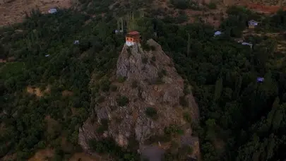 Erzincan'daki 96 basamaklı evin fiyatı dudak uçuklattı