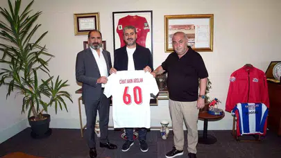 Erbaaspor Başkanı Cihan Akın Arslan'dan, Mecnun Otyakmaz'a ziyaret