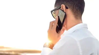 Konuşmaktan vazgeçmiyoruz : Türkiye mobil görüşme trafiğinde rakiplerine fark attı
