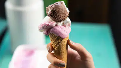 Dondurma doğru şekilde nasıl tüketilir? Boğaz enfeksiyonu riski nasıl azaltılır?