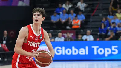 Milli basketbolcu Ömer Kutluay'dan Türk basketbolunda bir ilk