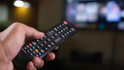 Bu akşam hangi dizi ve filmler var? İşte Perşembe akşamı yayın akışı