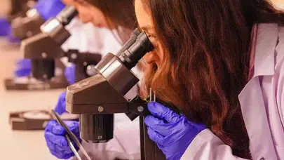 Vakıf üniversitelerinde yıllık eğitim ücretleri 3 milyon TL'yi aşıyor
