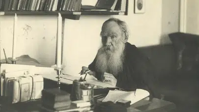 Lev Tolstoy'un Yazıtsız Mezarı  neden bu kadar ilgi görüyor?