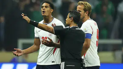 FIFA'dan İngiliz futbolcu Jarell Quansah'a 2 maç men cezası