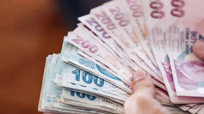Yatırımcı TL'ye güveniyor: Mevduat faizlerinde 1 milyon TL'nin aylık getirisi ne kadar?
