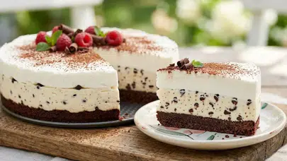 Serinleten tatlı keyfi : Dondurmalı tart tarifi