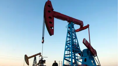 Hürmüz Boğazı'ndaki gerilim petrol fiyatlarında artışa yol açtı
