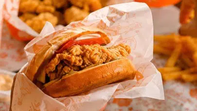 Popeyes zinciri resmen çöktü! Onlarca restoran tek tek kapandı