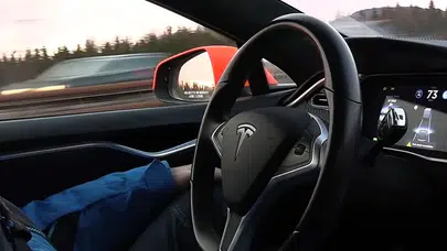 Tesla'da ısınma krizi başladı : Yeni güncelleme sorunları neler?