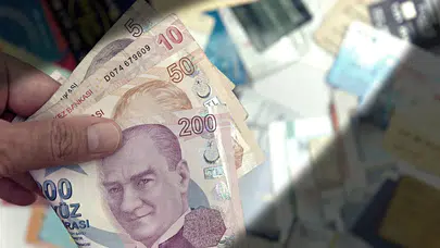 Bankalarda kredi tablosu : Kredilerde 4 yılın zirvesi görüldü