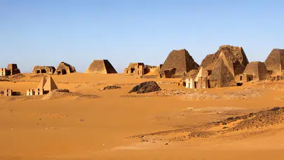 Sudan'da piramitler yıkılıyor mu?