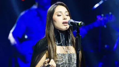 Mustafa Sandal'ın Harbiye konserine Afra damga vurdu