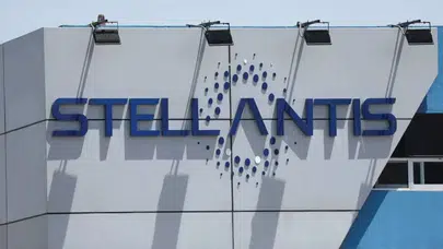 Stellantis, ABD'de 202 bin Jeep aracını neden geri çağırıyor?